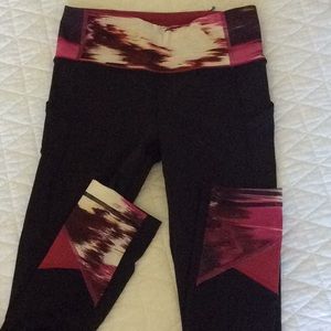Lululemon cropped workout pants